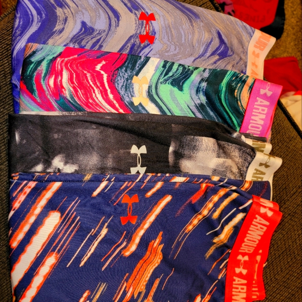 Under armour youth small